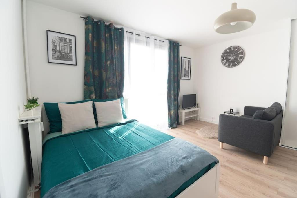 Апартаменти Le Citadin-T1-28M2-Pte Paris M7 Ле-Кремлен-Бісетр Екстер'єр фото